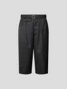 Maison Margiela Shorts mit Gürtel in Black, Größe 46