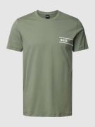 BOSS T-Shirt mit Label-Detail in Khaki, Größe M