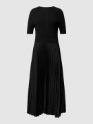 BOSS T-Shirt-Kleid mit Plisseefalten Modell 'Fadrid' in Black, Größe X...