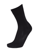 Falke Socken aus Schurwollmischung Modell 'Airport Sock' in Marine, Gr...