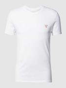 Guess T-Shirt mit Label-Print in Weiss, Größe L