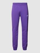 Nike Sweatpants mit Label-Stitching in Violett, Größe L