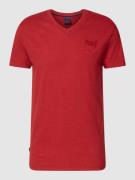 Superdry T-Shirt mit Label-Sttiching in Rot, Größe L