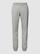 adidas Originals Sweatpants mit Label-Stitching Modell 'ESSENTIALS' in...