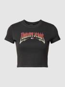 Tommy Jeans Cropped T-Shirt mit Label-Print in Black, Größe XS