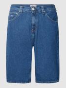 Tommy Jeans Baggy Fit Jeansshorts mit Label-Detail in Jeansblau, Größe...