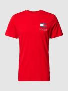 Tommy Jeans T-Shirt mit Label-Print in Hellrot, Größe L