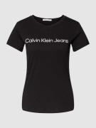 Calvin Klein Jeans Slim Fit T-Shirt mit Label-Print in Black, Größe XS