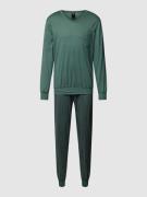 Calida Pyjama mit V-Ausschnitt Modell 'Relax' in Lindgrün, Größe M