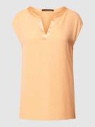 comma T-Shirt mit V-Ausschnitt in Apricot, Größe 36