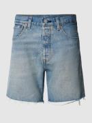 Levi's® Regular Fit Jeansshorts mit Knopfverschluss in Hellblau, Größe...