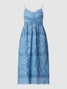 YAS Kleid aus Häkelspitze Modell 'Frio' in Blau, Größe S