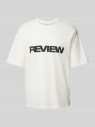 REVIEW T-Shirt mit Rundhalsausschnitt in Offwhite, Größe M