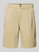 BOSS Orange Regular Fit Shorts mit Bundfalten Modell 'Taggie' in Beige...