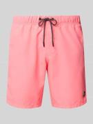 Shiwi Badehose mit Label-Patch Modell 'Mike' in Neon Pink, Größe S
