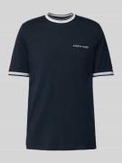 Lyle & Scott T-Shirt mit Label-Stitching in Marine, Größe S