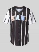 KARL KANI T-Shirt mit durchgehender Druckknopfleiste in Black, Größe X...