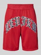 REVIEW Shorts aus Mesh mit Label-Stitching in Rot, Größe S