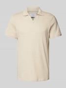 MCNEAL Regular Fit Poloshirt mit V-Ausschnitt in Beige, Größe L