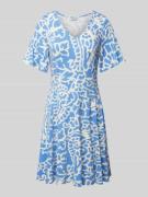 Fransa Knielanges Kleid mit V-Ausschnitt Modell 'Dottie' in Rauchblau,...