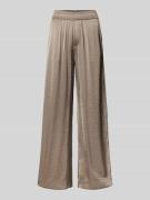 mbyM Wide Leg Stoffhose in Crinkle-Optik Modell 'Asaka' in Taupe, Größ...