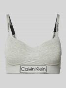 Calvin Klein Underwear BH mit Label-Details und Hakenverschluss in Sil...