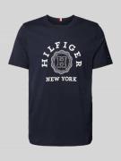 Tommy Hilfiger T-Shirt mit Label-Print in Marine, Größe M