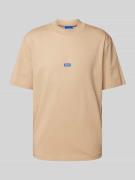Hugo Blue T-Shirt mit Label-Patch Modell 'Nieros' in Beige, Größe M