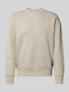 CK Calvin Klein Sweatshirt mit Label-Print Modell 'NANO' in Stein, Grö...