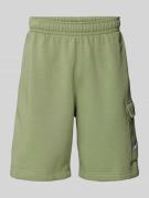 Nike Sweatshorts mit Label-Stitching in Khaki, Größe L