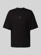 ARMANI EXCHANGE Oversized T-Shirt mit Label-Badge in Black, Größe L