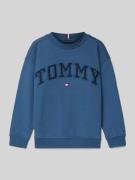 Tommy Hilfiger Teens Sweatshirt mit Label-Print in Rauchblau, Größe 12...