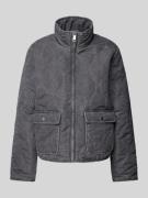 Vero Moda Boxy Fit Steppjacke mit Stehkragen Modell 'LEA' in Anthrazit...