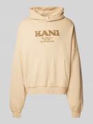 KARL KANI Oversized Hoodie mit Label-Print in Sand, Größe L