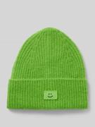 Jake*s Casual Beanie mit Motiv-Patch und Woll-Anteil in Apfel, Größe 1