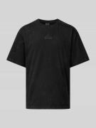 ADIDAS SPORTSWEAR T-Shirt mit Label-Stitching in Black, Größe L