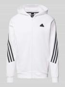 ADIDAS SPORTSWEAR Sweatjacke mit Label-Detail und Reißverschluss in We...