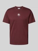 Lacoste T-Shirt mit Label-Print in Bordeaux, Größe XL