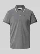 Casual Friday Slim Fit Poloshirt mit Logo-Stitching Modell 'TRISTAN' i...