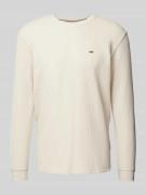 Tommy Jeans Regular Fit Longsleeve mit Label-Stitching in Beige, Größe...