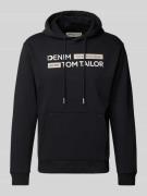 TOM TAILOR DENIM Regular Fit Hoodie mit Baumwolle und Label-Print in B...