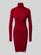 Calvin Klein Jeans Knielanges Strickkleid mit Rollkragen in Bordeaux, ...