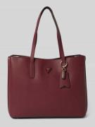 Guess Tote Bag mit Label-Anhänger Modell 'MERIDIAN' in Bordeaux, Größe...