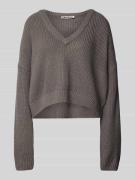 Review Cropped Strickpullover mit gerippten Abschlüssen in Graphit, Gr...