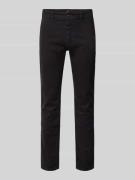 BOSS Orange Slim Fit Chino mit Gürtelschlaufen in Black, Größe 32/32