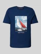 Tommy Hilfiger T-Shirt mit Motiv- und Label-Print in Blau, Größe L