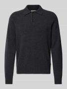 CK Calvin Klein Strickpullover aus Wolle mit Label-Detail in Anthrazit...