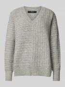 Vero Moda Comfort Fit Strickpullover mit Cross-Stripe-Muster Modell 'U...