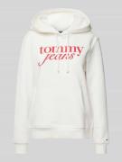 Tommy Jeans Regular Fit Hoodie mit Label-Print in Offwhite, Größe M