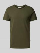 Casual Friday T-Shirt mit geripptem Rundhalsausschnitt in Khaki, Größe...